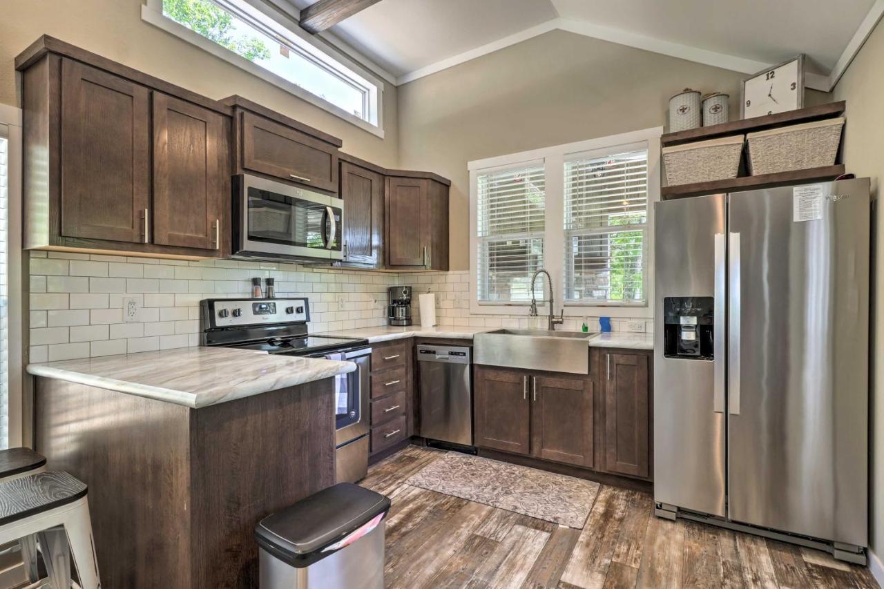 Branson Tiny Home On 52 Acres With Private Lake! Екстер'єр фото